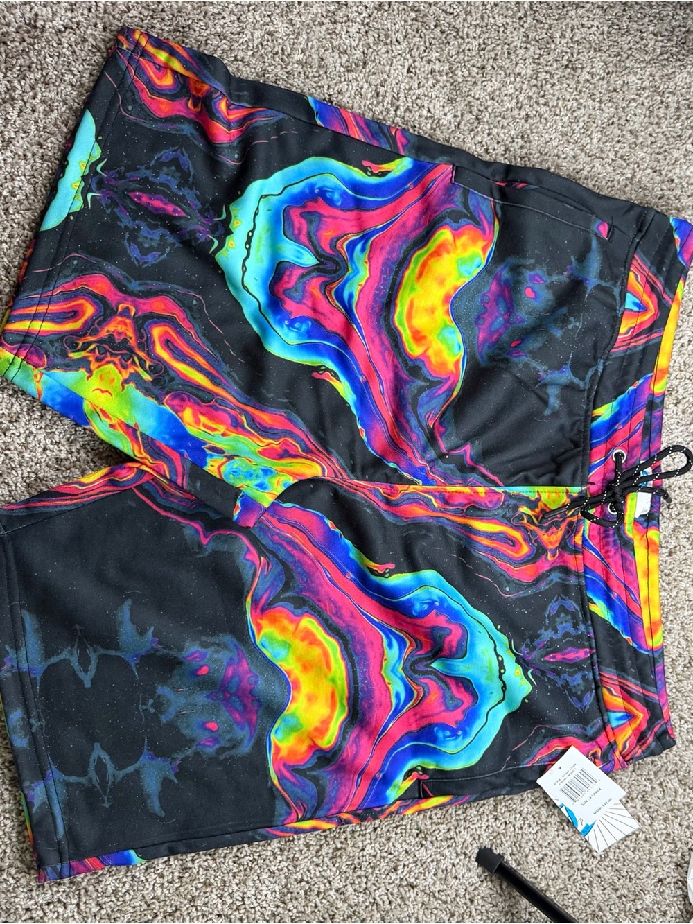 Fresh Prints of Bel-Air Psychedelic Abstract Shorts Mens Medium NWT